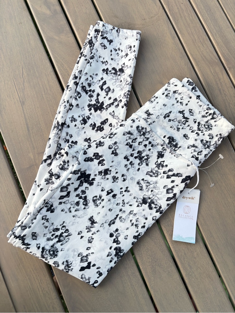 Balance Collection Black & White Printed Jeggings